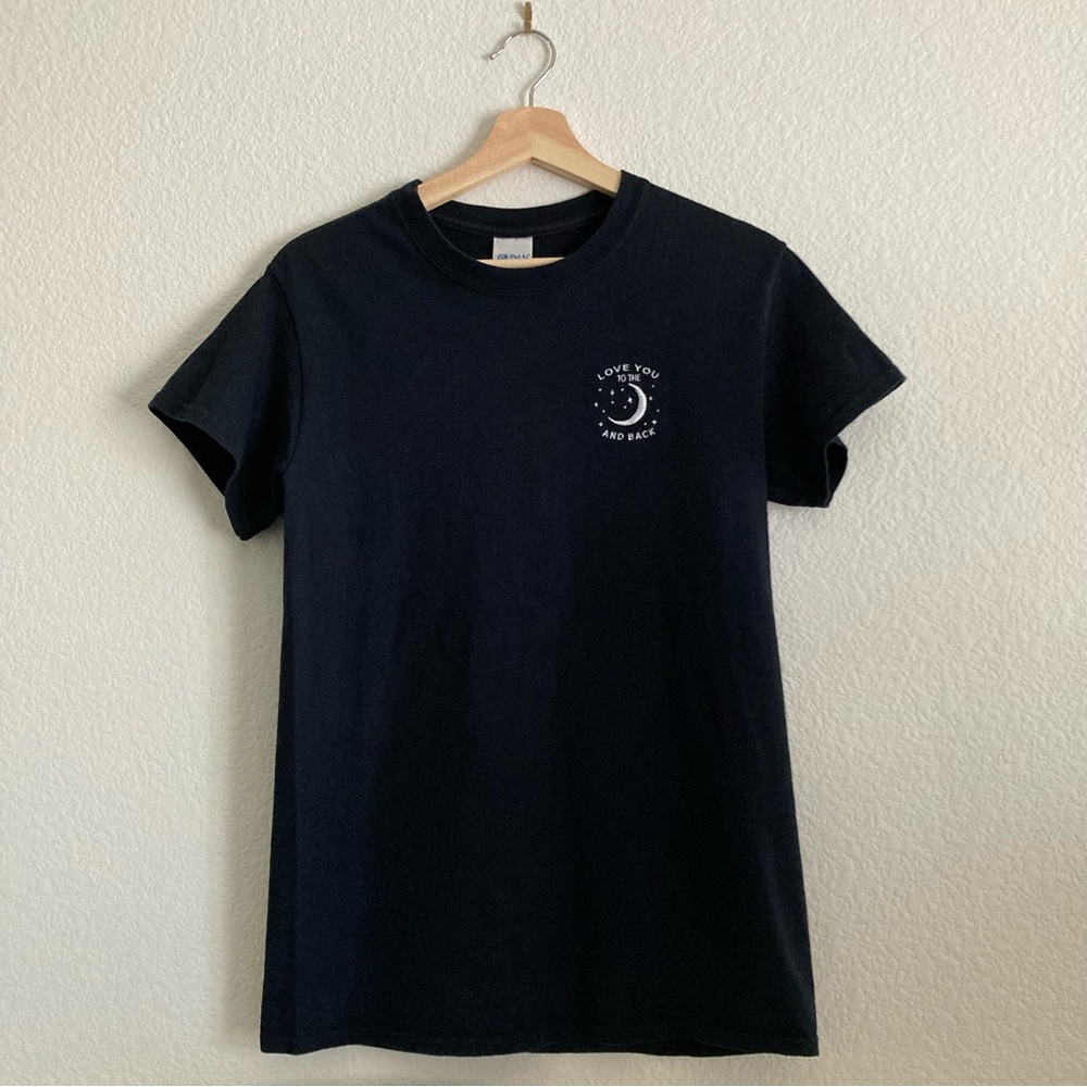Gildan Crescent Moon Graphic T-Shirt (S Size - Black & White)